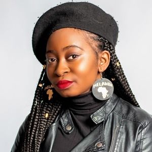 Meet your Posher, Francine